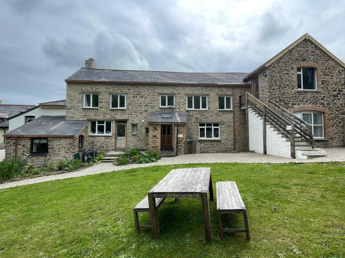 The Old Rectory Rose Cottage In Jacobstow 10 Mins To Widemouth Bay And Crackington Haven,Nearby Bude,Tintagel,Port Issac,Clovelly,Parking For Large And Multiple Vehicles Exterior photo